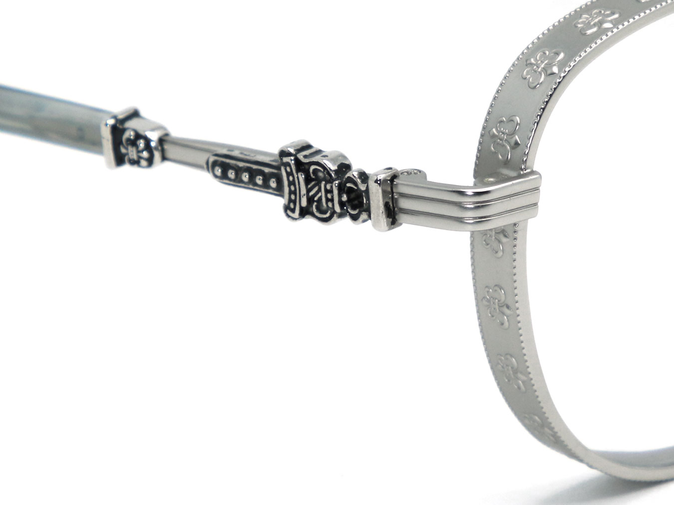 Chrome-Hearts-Armadildoe-5