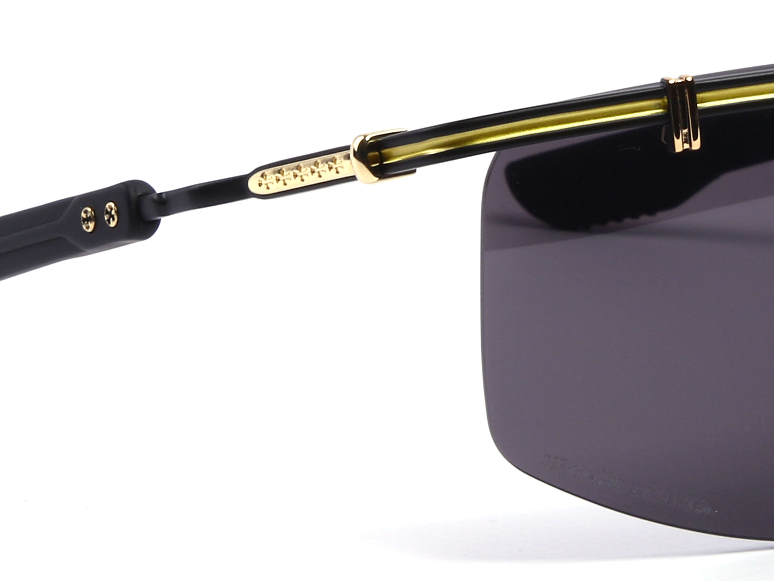 Chrome-Hearts-Clitanic-15