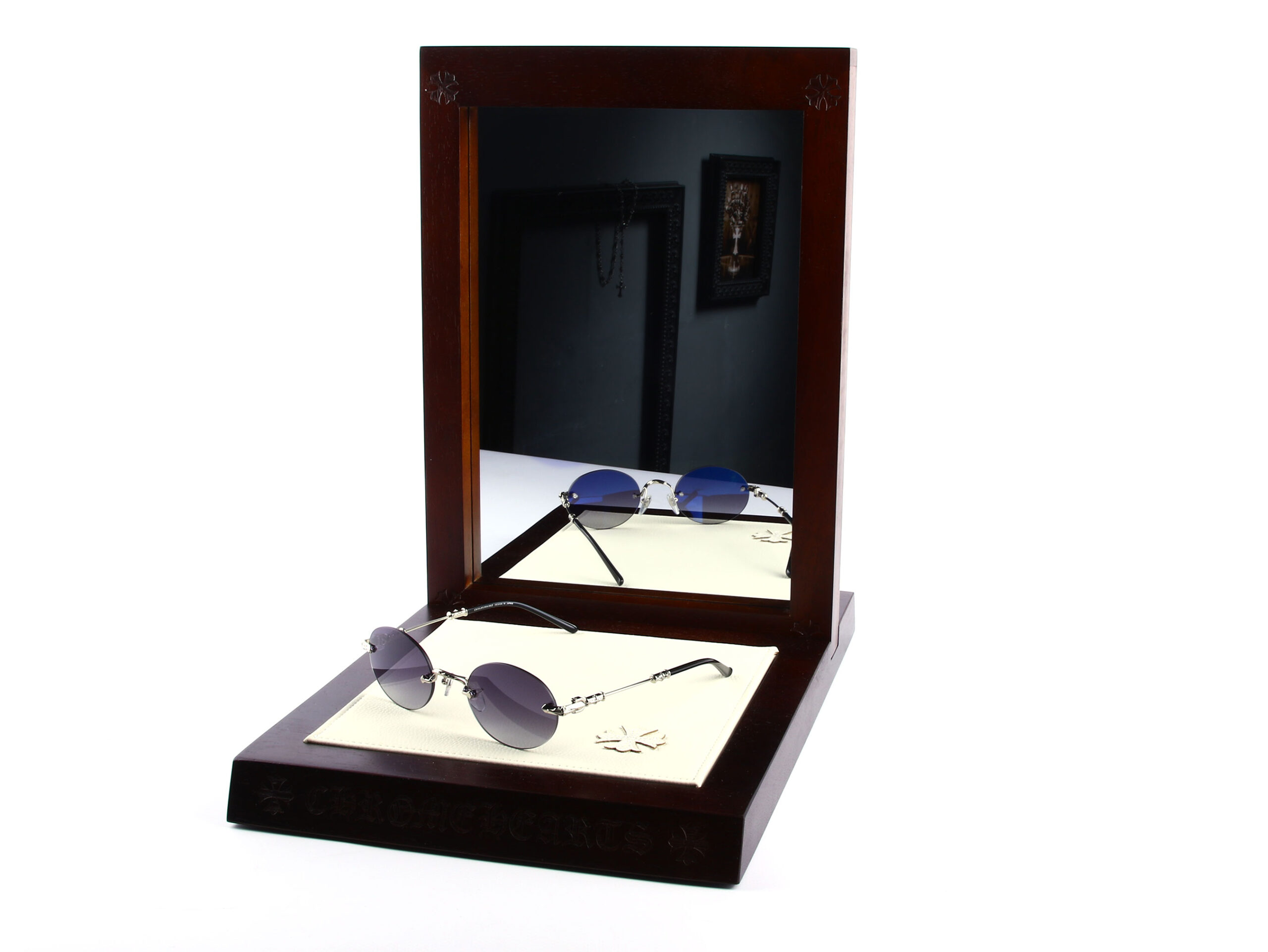 Подставка с зеркалом Chrome Hearts -14