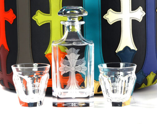 Kоллаборация Chrome Hearts и Baccarat стаканы и бутылка 2683