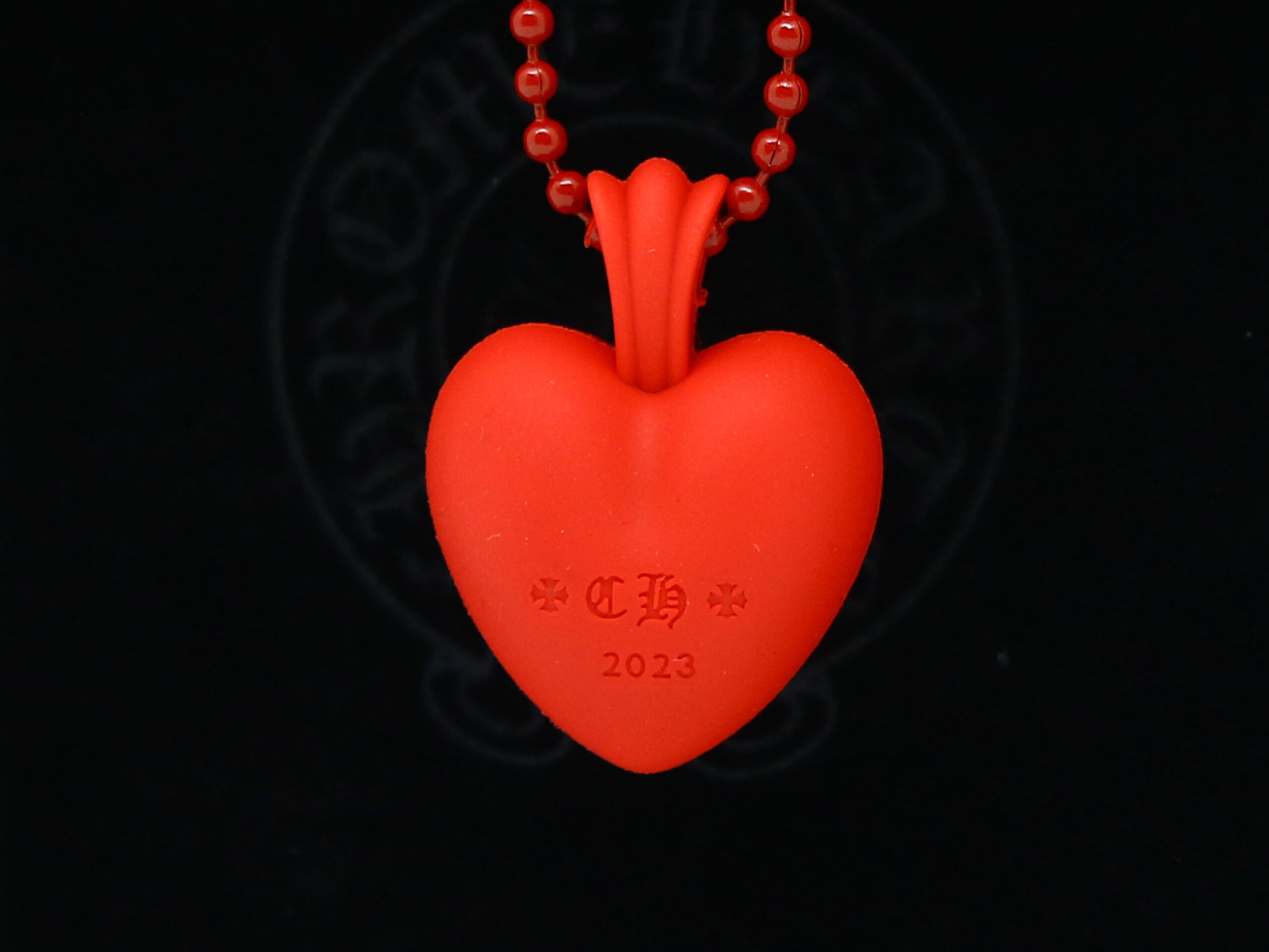 Силиконовое сердце Chrome Hearts 10