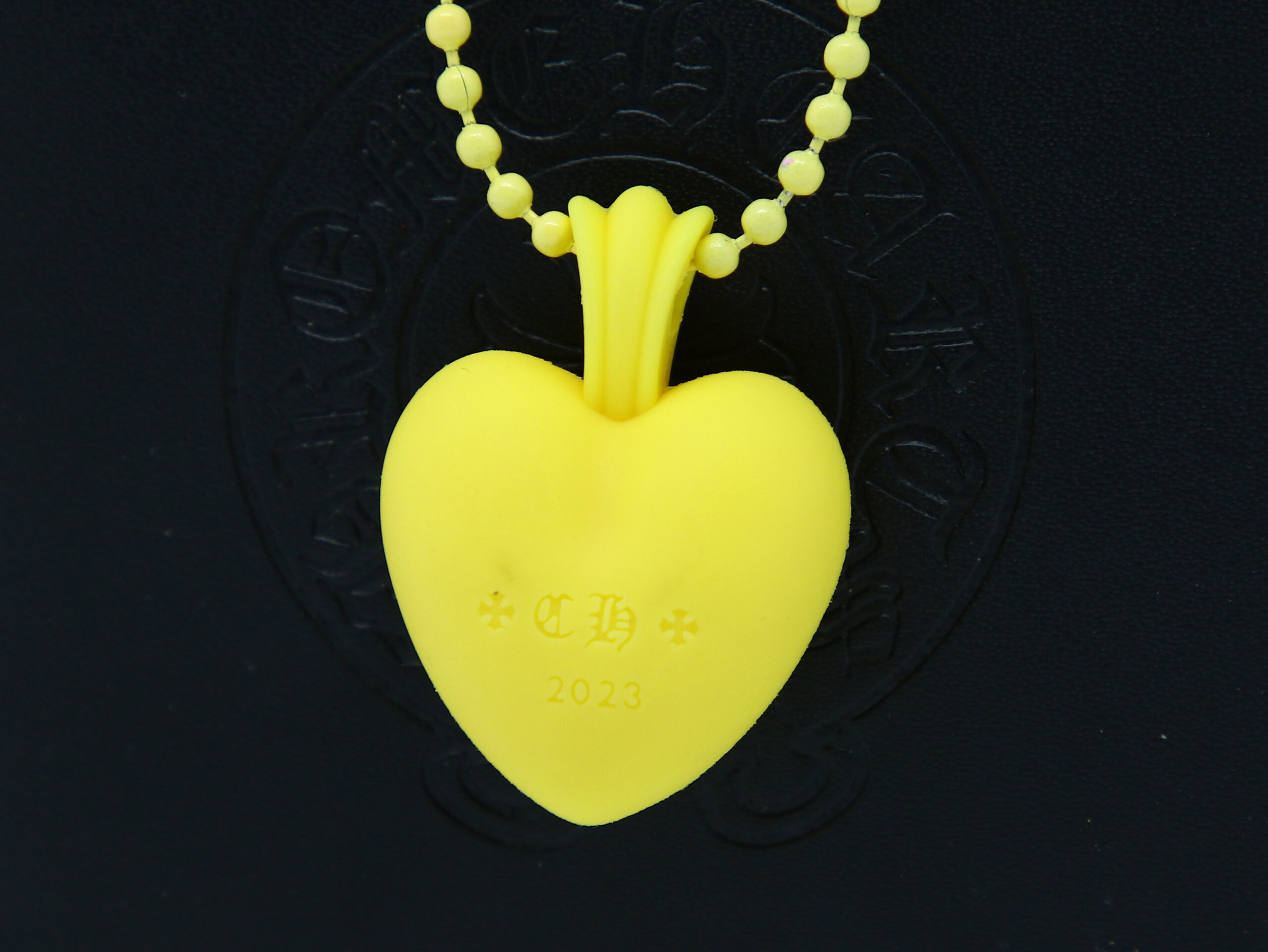 Силиконовое сердце Chrome Hearts 26