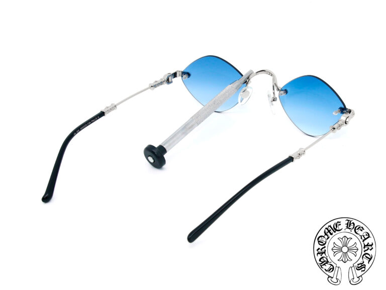 Как правильно ухаживать за очками?