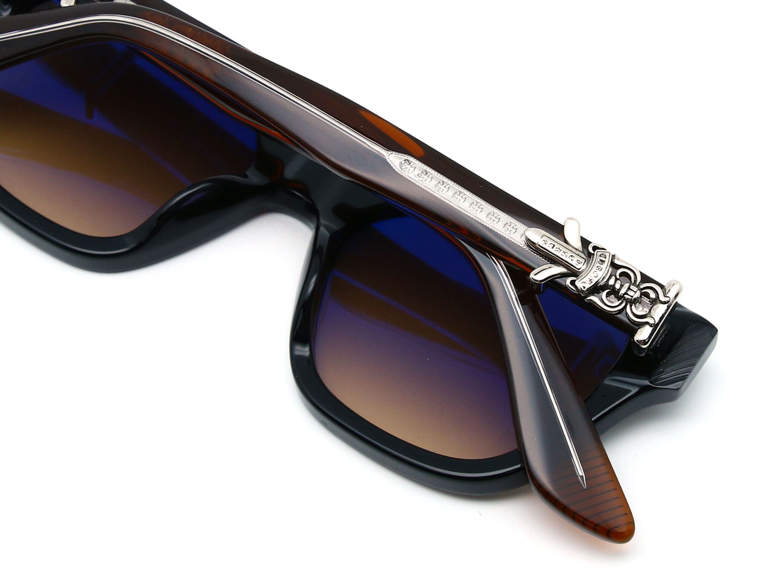 Chrome-Hearts-Vagillionaire-II-102