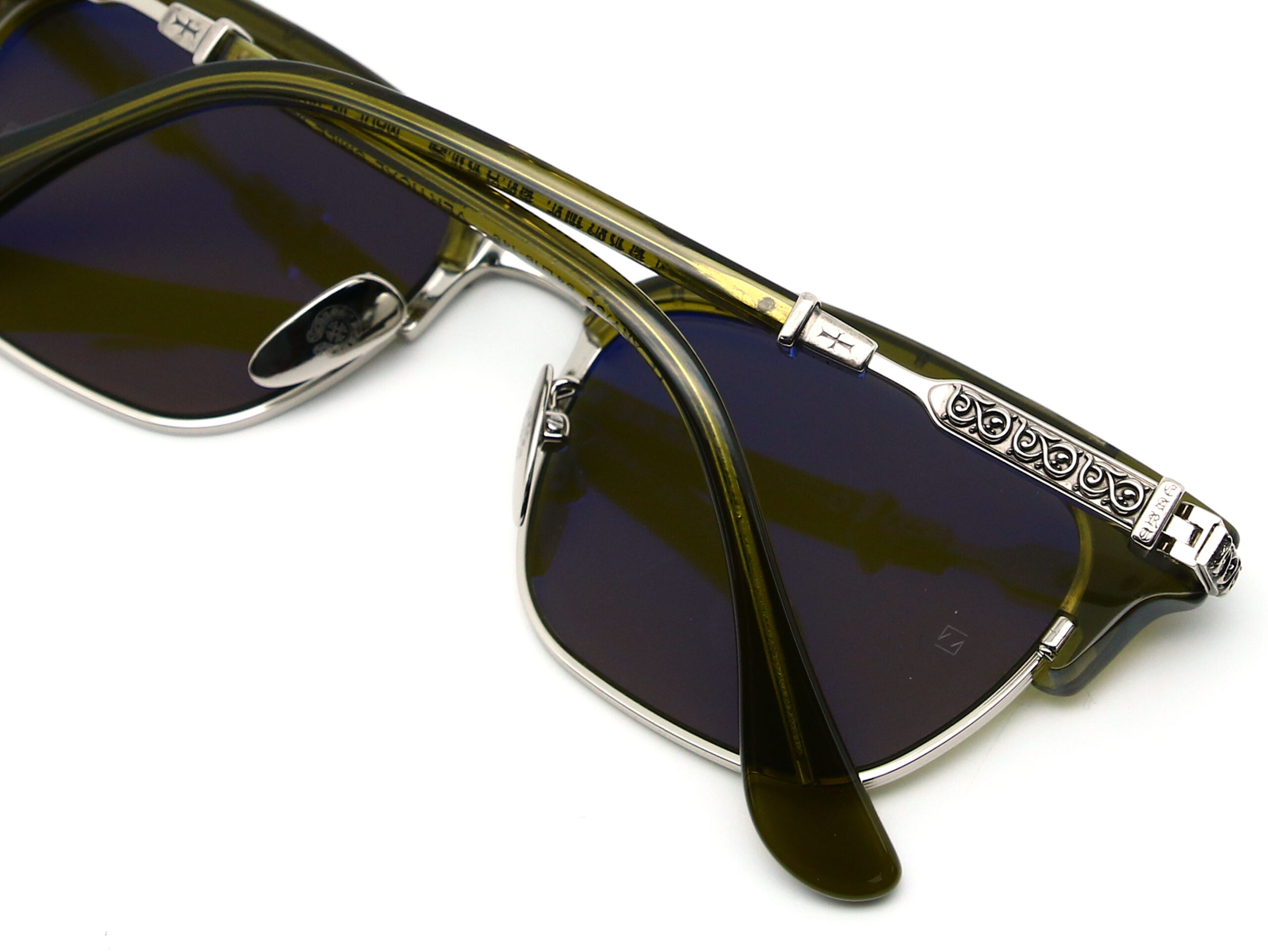 Chrome-Hearts-Vertical-Smile-II-100